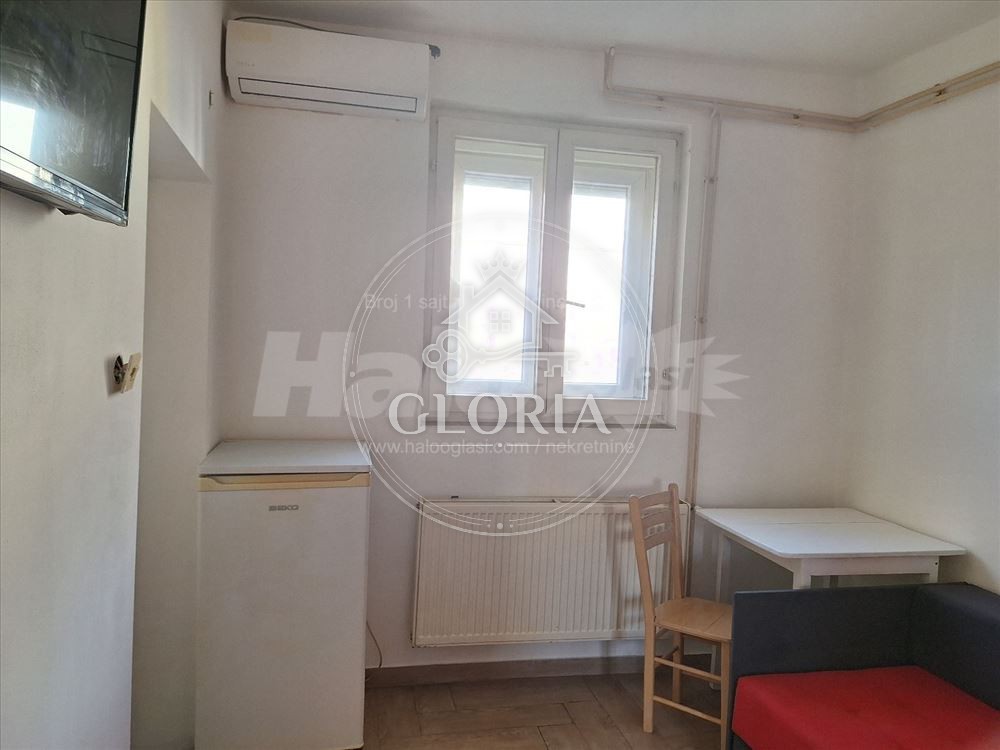 Однокомнатная квартира, 20 м², Дони град, Земун, фото 2