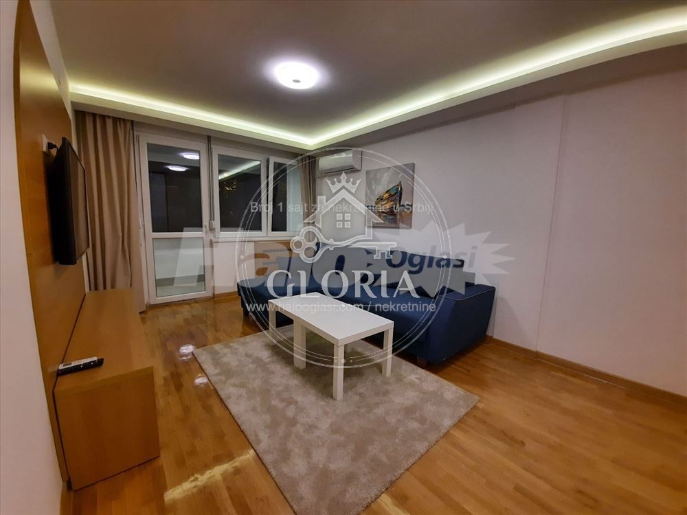 Двухкомнатная квартира, 53 м², Блок 21, Новый Белград, фото 2