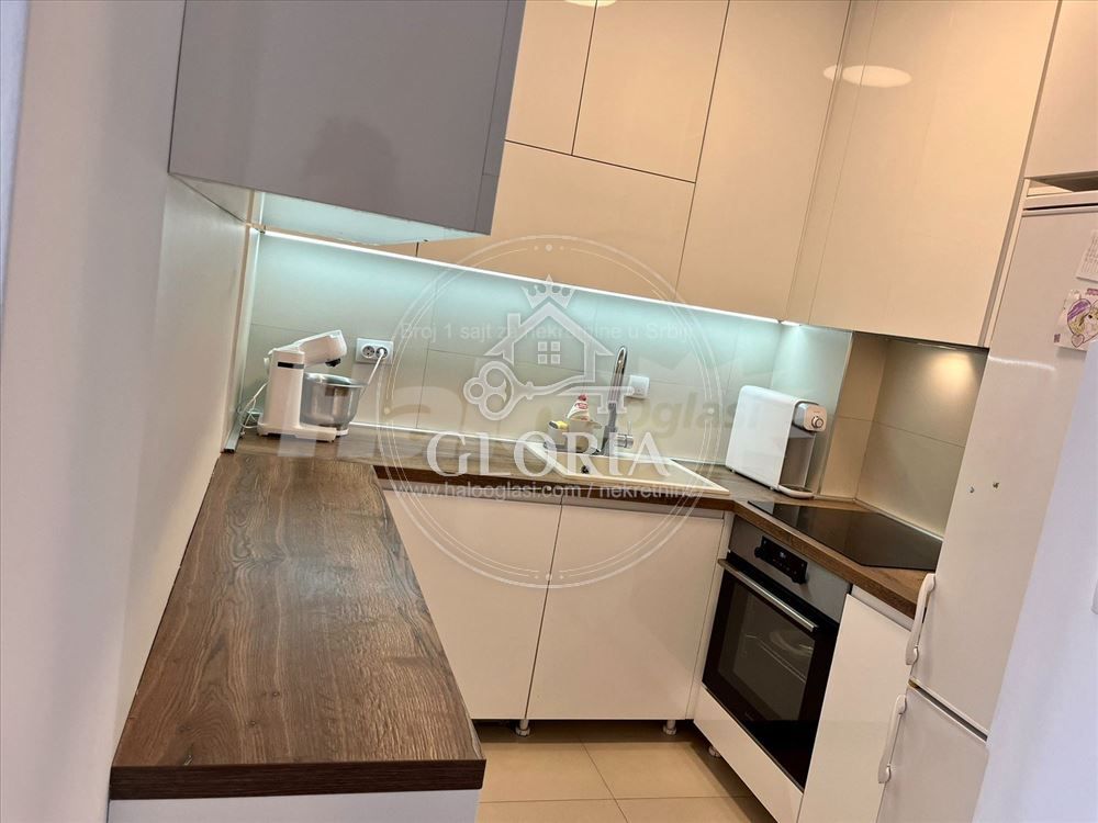 Четырёхкомнатная квартира, 94 м², Лекино брдо, Вождовац, фото 7