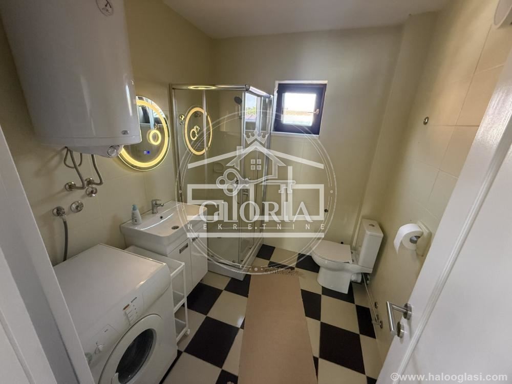 Трёхкомнатная квартира, 100 м², Железник -, Чукарица, фото 12