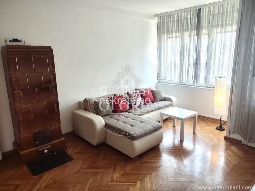 Двухкомнатная квартира, 57 м², Центр, Старый город