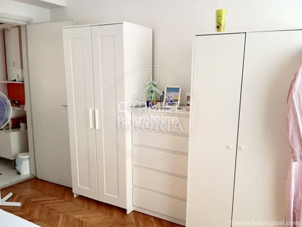Двухкомнатная квартира, 57 м², Центр, Старый город, фото 8