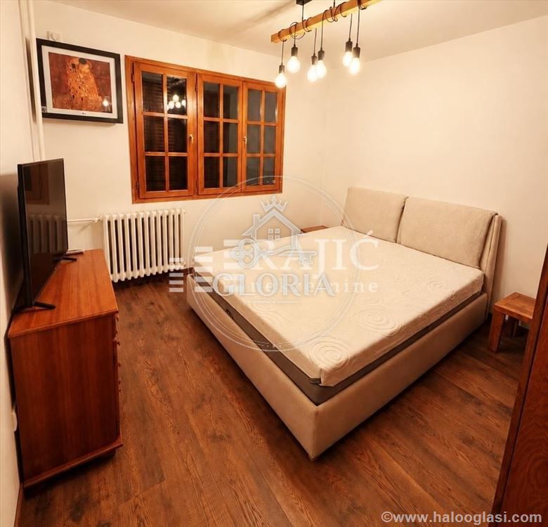 2,5-комнатная квартира, 65 м², Хотел Югославия, Новый Белград, фото 2