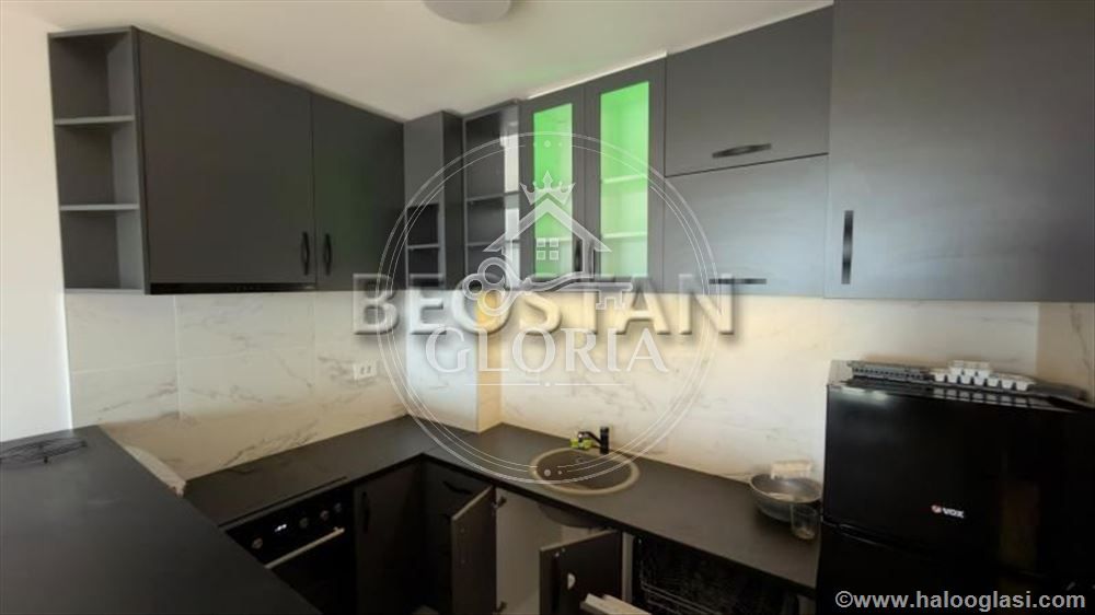 Четырёхкомнатная квартира, 102 м², Земунске капие, Земун, фото 2