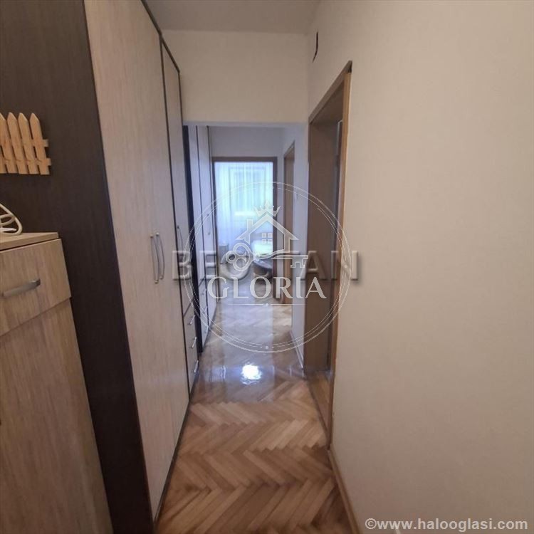 Трёхкомнатная квартира, 52 м², Црвени крст, Врачар, фото 9