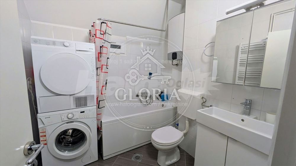 1,5-комнатная квартира, 45 м², Центр, Земун, фото 2