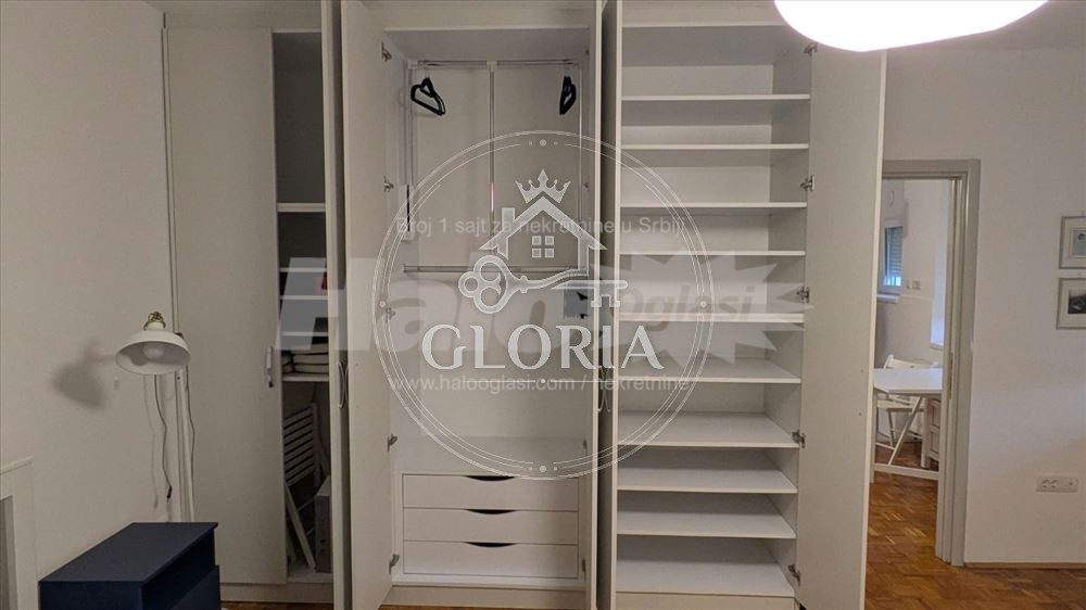 1,5-комнатная квартира, 45 м², Центр, Земун, фото 8