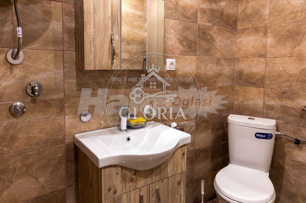 Двухкомнатная квартира, 34 м², Центр, Градска локация, фото 7