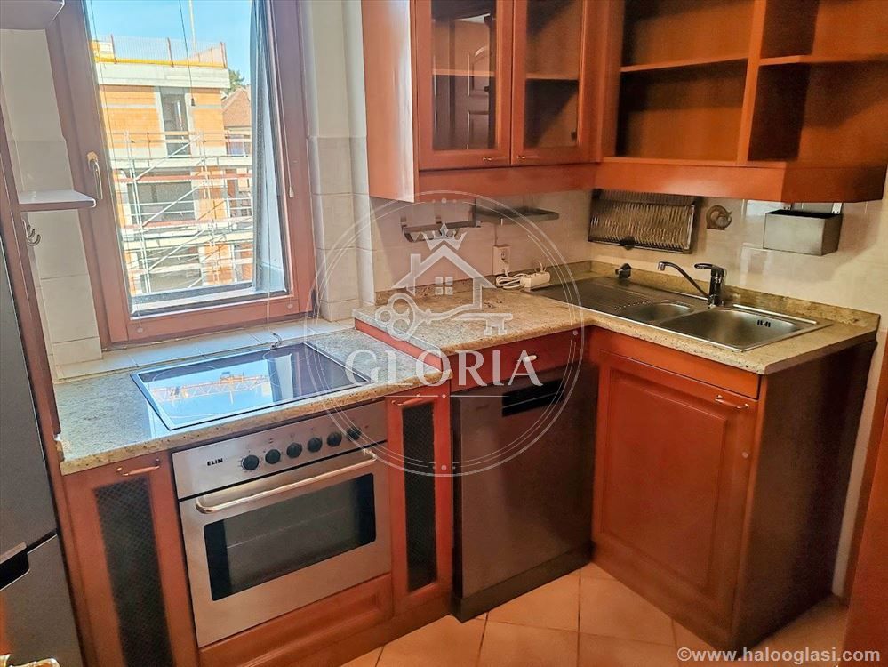 Трёхкомнатная квартира, 135 м², Сеняк, Савски-Венац, фото 7
