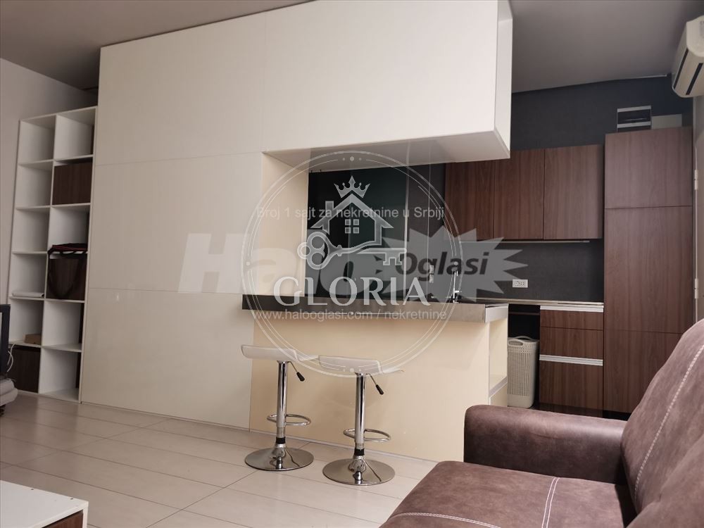 Однокомнатная квартира, 40 м², ВМА, Савски-Венац, фото 2