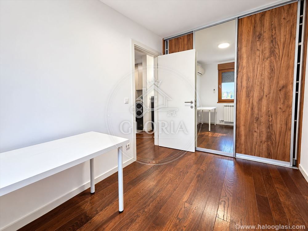 Трёхкомнатная квартира, 66 м², Блок 67a (A blok), Новый Белград, фото 4