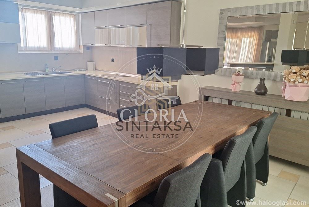 Четырёхкомнатная квартира, 179 м², Краля Петра, Старый город, фото 5