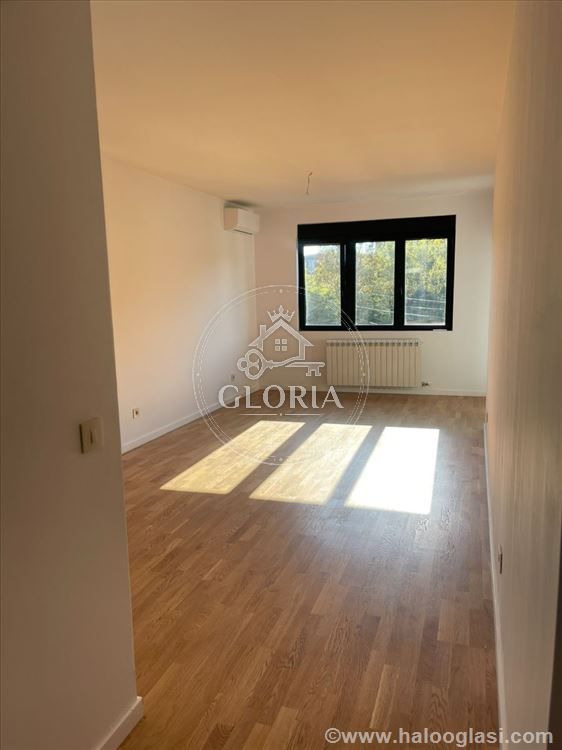 2,5-комнатная квартира, 76 м², Баница, Вождовац