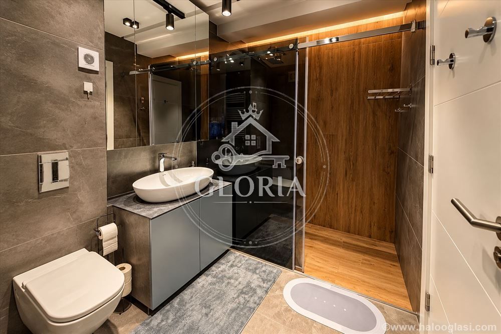 Трёхкомнатная квартира, 85 м², Модерно опремлен, Луксузан, фото 10