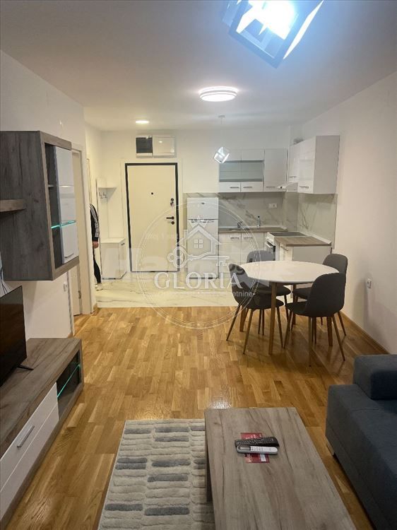 Двухкомнатная квартира, 42 м², Обреновац (mesto), Обреновац