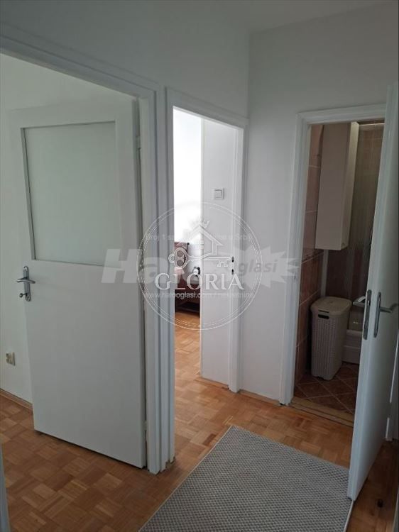 Трёхкомнатная квартира, 70 м², Стари Меркатор, Новый Белград, фото 12