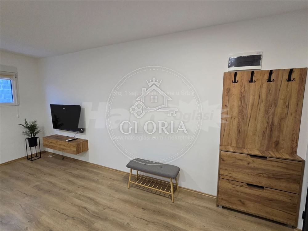 Однокомнатная квартира, 30 м², Алтина, Земун, фото 10