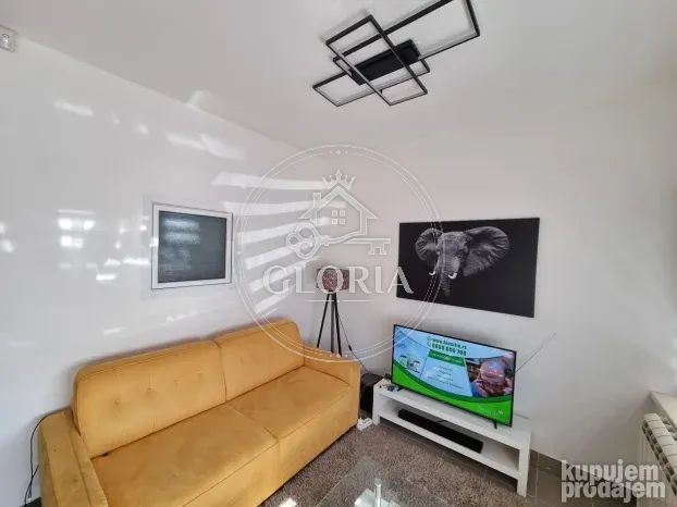 Однокомнатная квартира, 40 м², Цветкова пияца, Звездара, фото 2