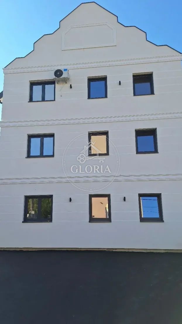 Двухкомнатная квартира, 55 м², Сурчин, фото 2