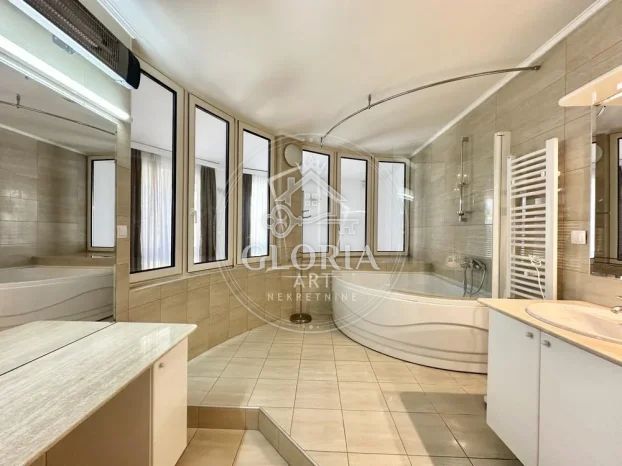Дом, 270 м², © ОпенСтреетМап цонтрибуторс, Савски-Венац, фото 15