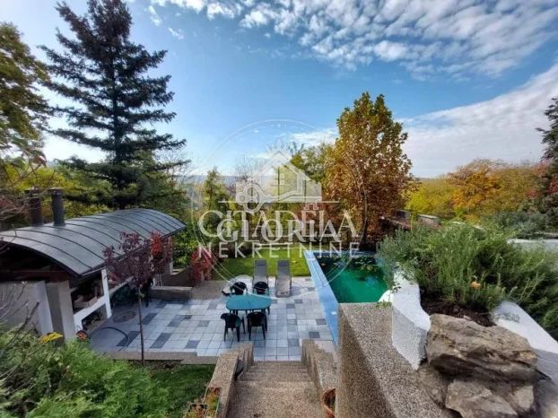 Дом, 400 м², © ОпенСтреетМап цонтрибуторс, Савски-Венац, фото 2