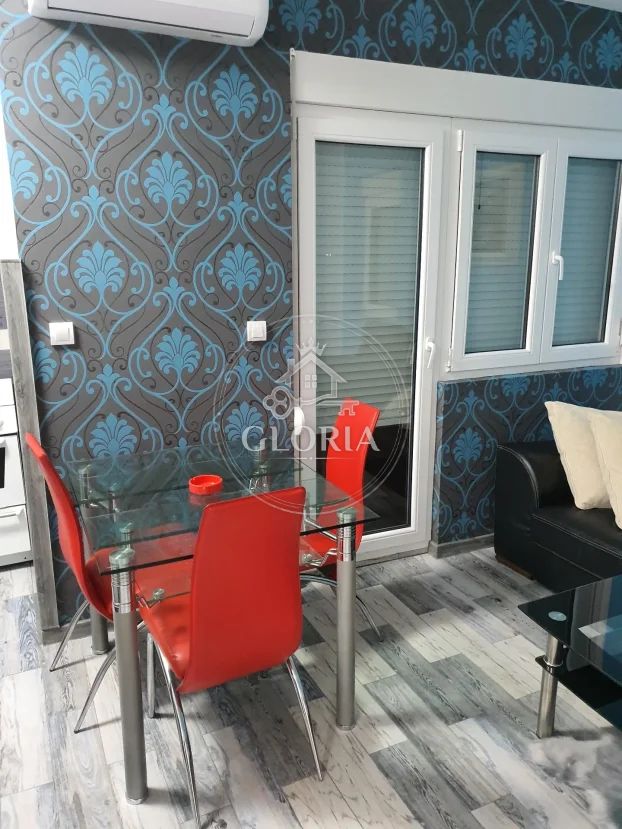 2,5-комнатная квартира, 51 м², Сурчин (mesto), Сурчин
