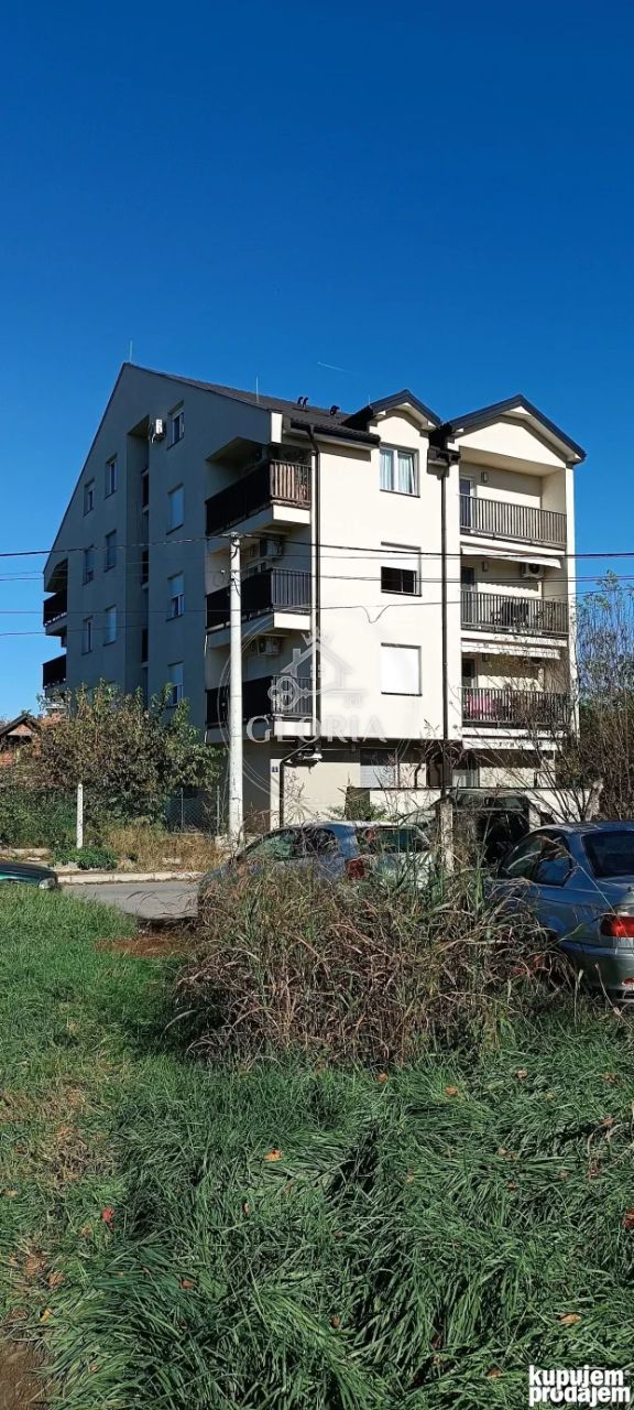 Трёхкомнатная квартира, 58 м², Борча, Палилула