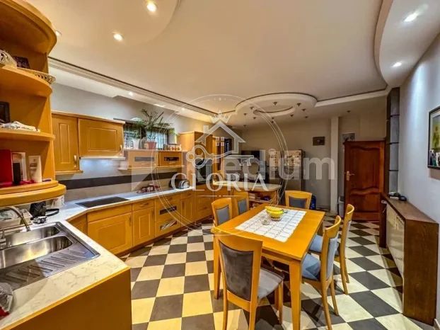 Дом, 580 м², Младеновац (mesto), Младеновац, фото 3