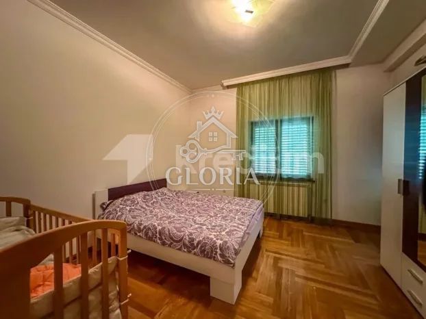 Дом, 580 м², Младеновац (mesto), Младеновац, фото 7