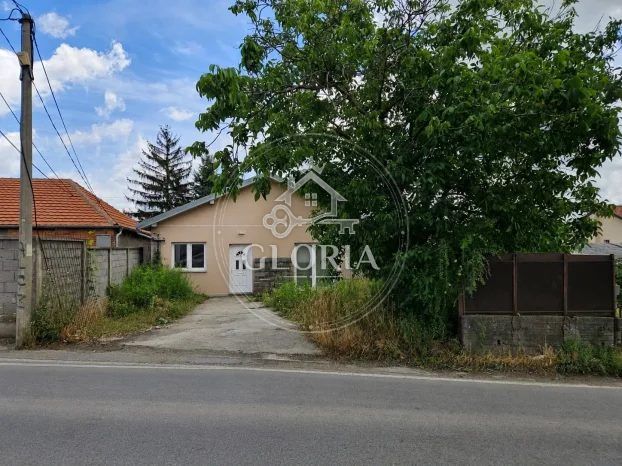 Дом, 82 м², Мали Мокри Луг, Звездара