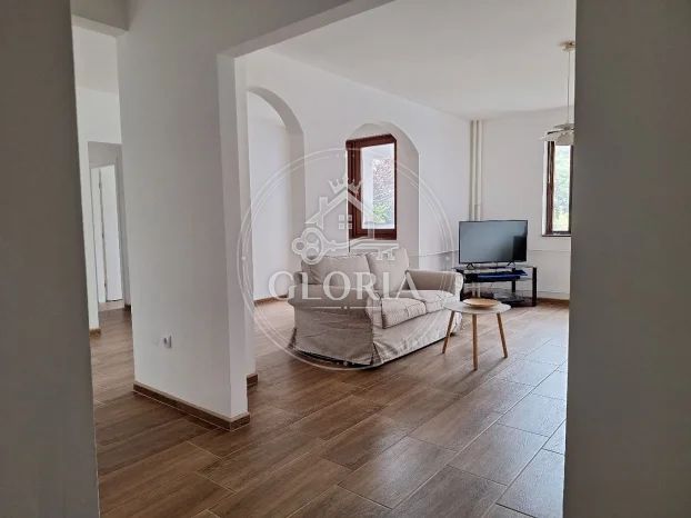 2,5-комнатная квартира, 81 м², Новый Белград