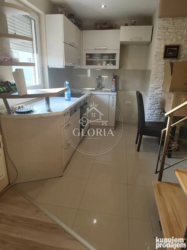 Четырёхкомнатная квартира, 75 м², Палилула