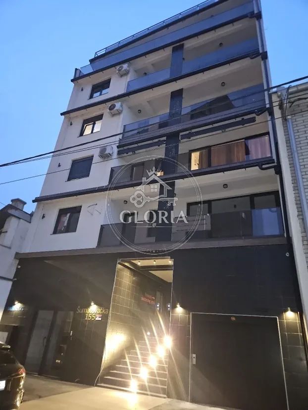 Трёхкомнатная квартира, 88 м², Врачар