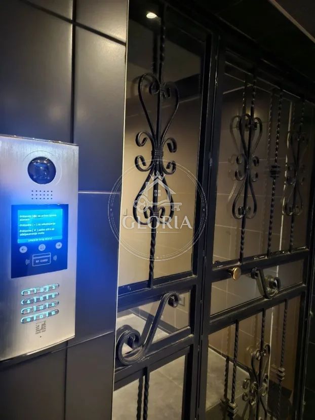 Трёхкомнатная квартира, 88 м², Врачар, фото 2
