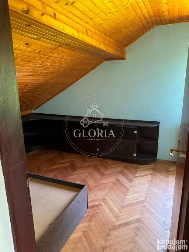 Дом, 423 м², Мала Врбица, Младеновац, фото 11