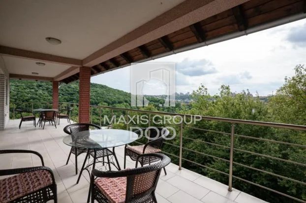 House, 492 m², Rakovica