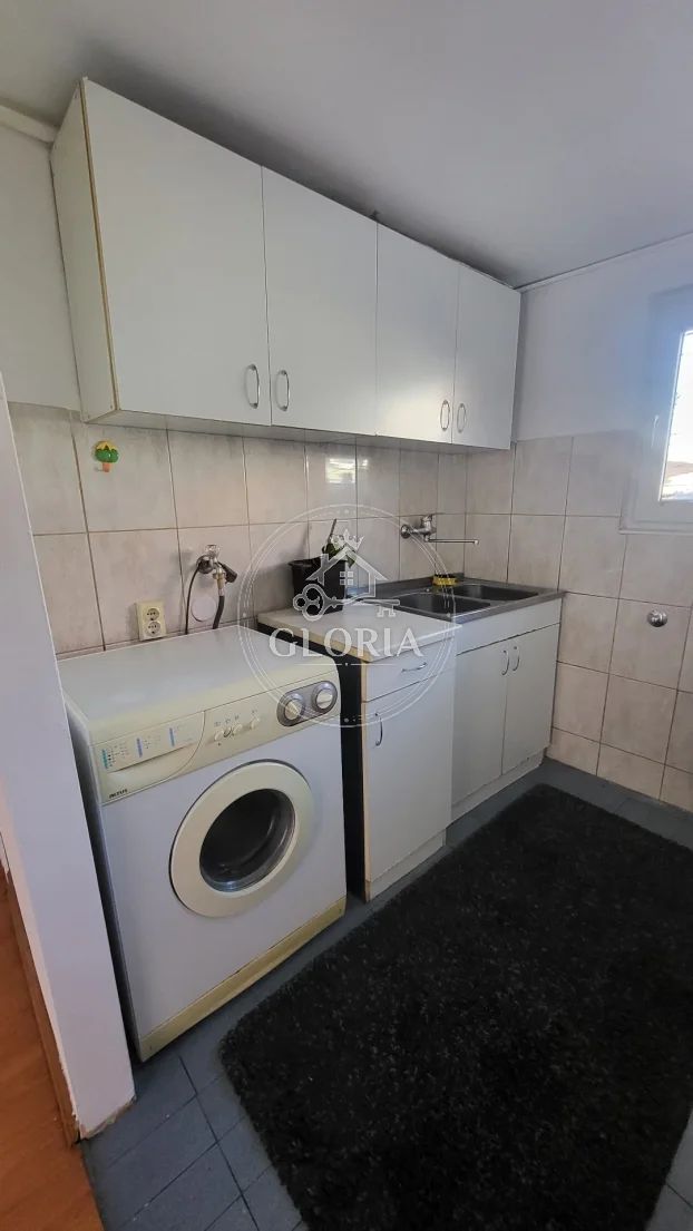 Четырёхкомнатная квартира, 52 м², Звездара, фото 10
