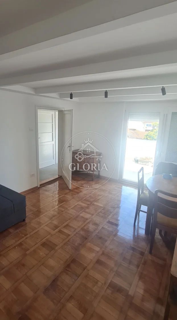 Четырёхкомнатная квартира, 88 м², Славия, Врачар, фото 2