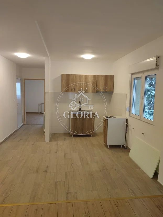 1,5-комнатная квартира, 52 м², Чукарица, фото 10