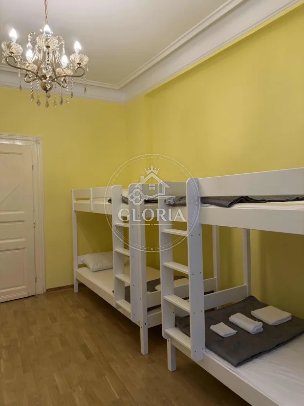 Трёхкомнатная квартира, 70 м², Старый город, фото 4