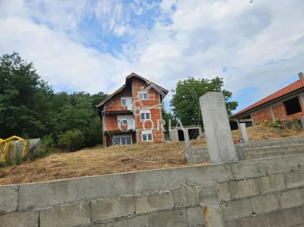 Дом, 180 м², Врчин, Гроцка