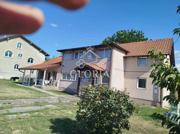 Дом, 250 м², © ОпенСтреетМап цонтрибуторс, Сопот