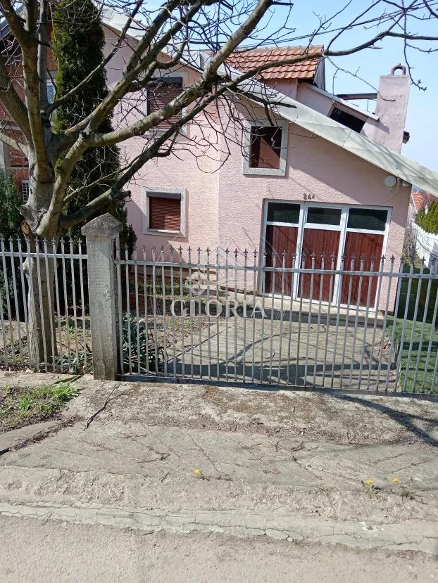 Дом, 167 м², Торлак, Вождовац