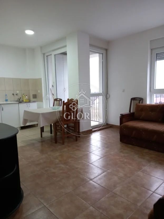 Студия, 33 м², Борча, Палилула
