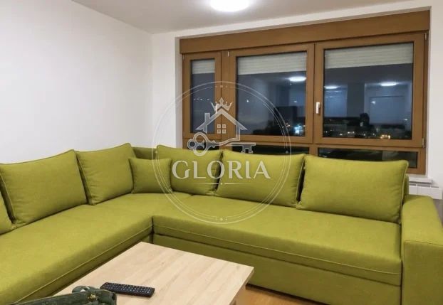Трёхкомнатная квартира, 75 м², Новый Белград, фото 3