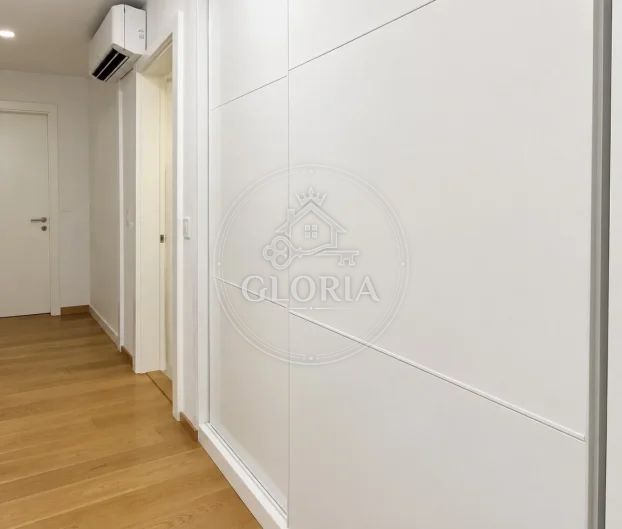 Трёхкомнатная квартира, 75 м², Новый Белград, фото 4
