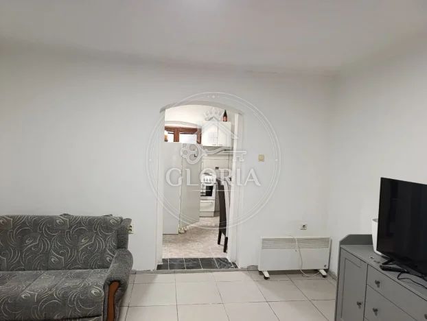 Однокомнатная квартира, 27 м², Звездара, фото 2