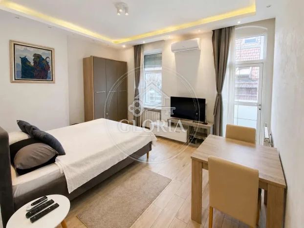 Трёхкомнатная квартира, 120 м², Старый город, фото 4